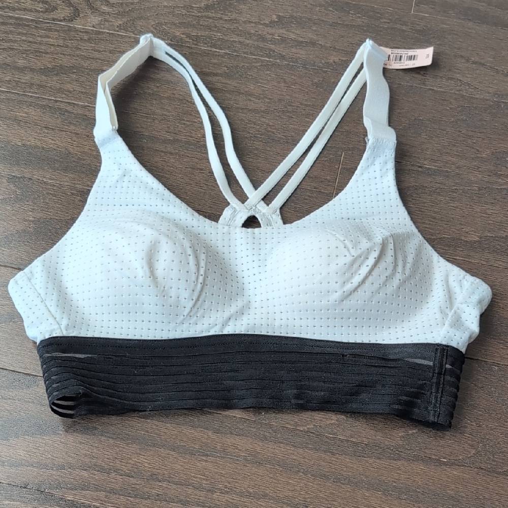 Victoria's Secret Women's Black and White Bra